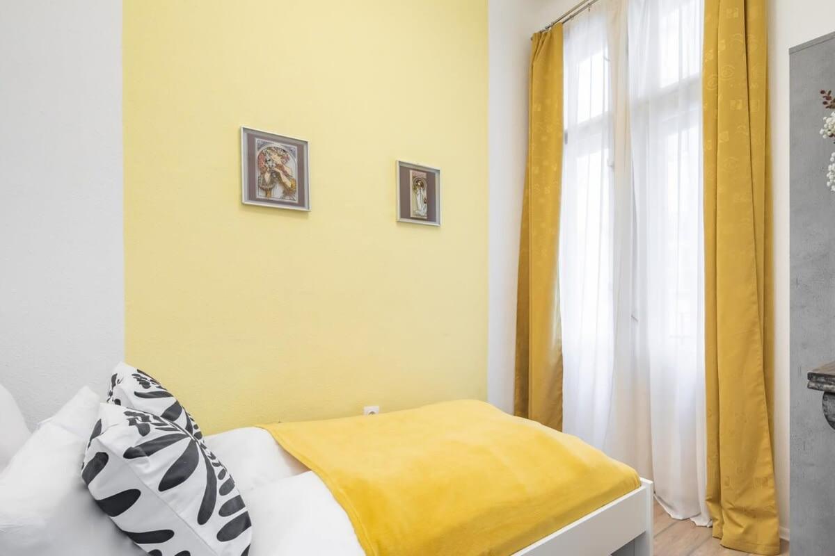 - Large And Comfy Apartment Budapest