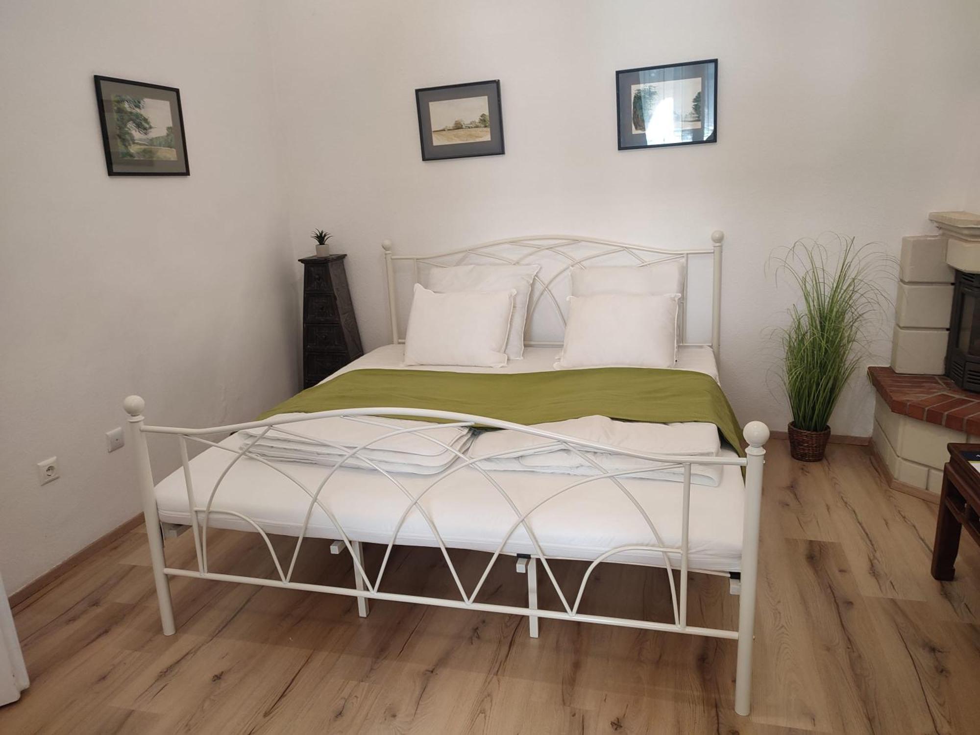 - Large And Comfy Apartment